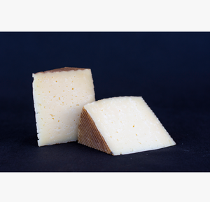 Queso Manchego PDO Valdehierro de Proveedor Español, Queso de Oveja Pasteurizado en Caja, Producto Lácteo de 400gr - Product Image 3