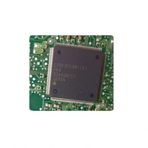 Placa de Computadora Automotriz D70F3558M1(A) Chip IC QFP176 - Product Image 1