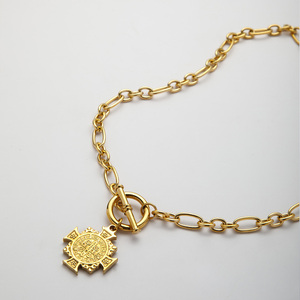 Collar Gargantilla YF4203 con Cadena de Eslabones Ovalados de Acero Inoxidable Chapado en Oro de 18K Resistente al Deslustre, Cierre OT y Colgante de Cruz Religiosa de San Benito - Product Image 5