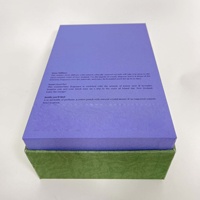 Boîte en papier rigide sur mesure avec finition mate UV spot or pour l'emballage de chocolats et de bonbons de luxe