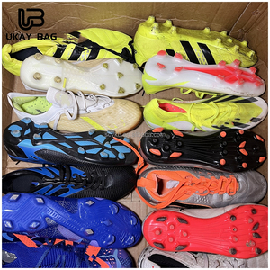 Nouvelles Chaussures <span class=keywords><strong>de</strong></span> Football S25 Style Nouveauté Vente en Gros Qualité <span class=keywords><strong>Crampons</strong></span> <span class=keywords><strong>de</strong></span> Football Baskets d'Entraînement Extérieur - Product Image 4