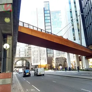 Antieke Cortenstalen Structuur Metalen Brug Voor Tuinlandschap