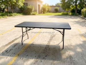 Table pliante rectangulaire en plastique HDPE noir pour événements extérieurs, banquets, pique-niques et traiteurs - Product Image 1