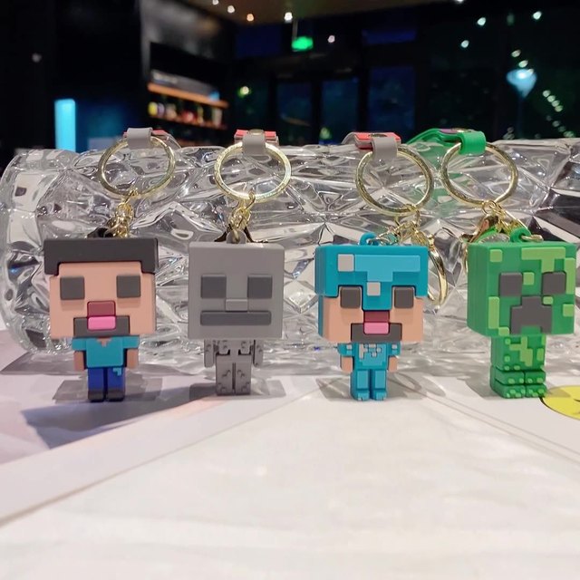 New Custom Luxury Kawaii Creative Cartoon Character 3D Anime Game Soft PVC Alloy Miner Gaming Plastic Keychain Wholesale