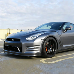 Nuevos Guardabarros Delanteros de FRP, Reemplazo Directo para Nissan GT-R R35 2008-2016 con Opciones de Pintura Mate/Brillante - Product Image 3