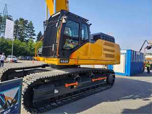 Liugong 952F Excavator Large Crawler Excavator Ideal For Quarry Mining Rock Excavation And Mass Earthworks - Product Image 4