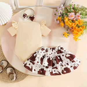 Set Estivo 2026 per Bambina 0-1 Anno, 3 Pezzi: Cappottino a Triangolo in Cotone a Maniche Corte + Gonna Stampata a Doppio Strato + Fascia per Capelli - Product Image 5