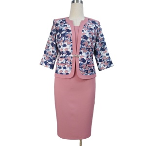 Robes de soirée taille 54 pour femmes, costume deux pièces avec veste, Turquie - Product Image 4