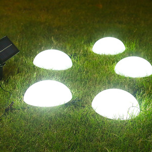 Luces Solares para Jardín, Luces LED para Caminos, Resistentes al Agua, Portátiles, Alimentadas por Energía Solar, para Decoración de Patio y Jardín - Product Image 2