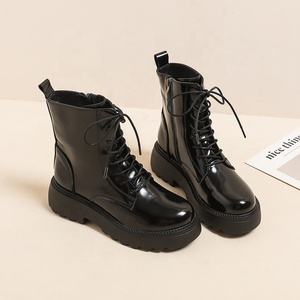 Botines de Piel Vacuna Ligera para Mujer, Otoño Invierno, Suela Plana y Gruesa, Diseño de Punta Redonda, Cierre de Cremallera, Forro de Piel - Product Image 3