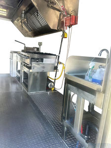 Remolque de Comida Móvil de Acero Inoxidable VIC con Servicio de Dulces y Papas Fritas, Unidad Multifuncional para Exteriores - Product Image 5