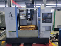 XK7126 Mini fraiseuse CNC verticale 3/4 axes système de contrôle GSK BT40 cône de broche nouvel état moteur moteur noyau inclus