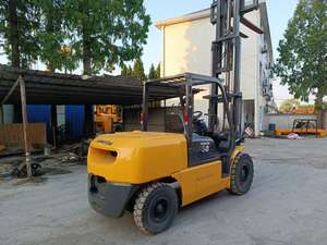 Se Vende Montacargas Usado con Motor Diésel de 5 Toneladas en Buenas Condiciones en Shanghái - Product Image 3