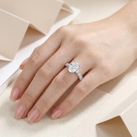 Anillo de compromiso exquisito 2026 de plata 925 con moissanita de corte ovalado brillante de 7*12mm y 3ct para aniversario de enamorados