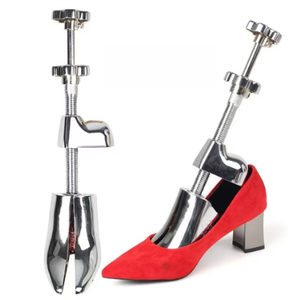 Extenseur de chaussures manuel en acier inoxydable disponible en plusieurs tailles pour l'entretien des chaussures (usage commercial) - Product Image 1