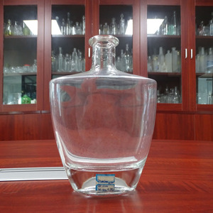 Bouteilles de liqueur de <span class=keywords><strong>cognac</strong></span> en verre de forme unique 700ML <span class=keywords><strong>70cl</strong></span> - Product Image 2