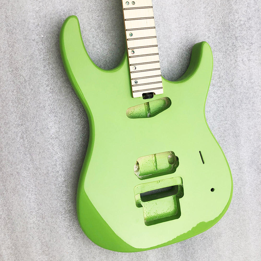 สีเขียว