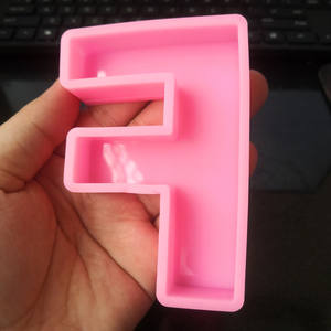 Decoración del hogar letras de silicona molde <span class=keywords><strong>para</strong></span> pastel grueso 27 piezas 6 pulgadas de altura letras mayúsculas A a Z moldes de vela de fundición de resina - Product Image 6