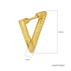 LT-MS-769 Triangle en acier inoxydable clous <span class=keywords><strong>d</strong></span>'<span class=keywords><strong>oreille</strong></span> pour les femmes à la mode 18K géométrique boucles <span class=keywords><strong>d</strong></span>'oreilles polyvalent mode bijoux en gros - Product Image 2