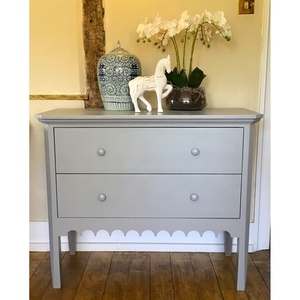 Commode à 2 tiroirs en bois de bouleau vert sauge de style vintage, bord festonné, bouton rond, table de chevet pour chambre à coucher, pour usage hôtelier - Product Image 6