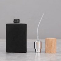 Flacon vaporisateur de parfum portable haut de gamme en verre, 30ml 50ml, avec couvercle carré plat en noyer et hêtre, flacon diffuseur vide