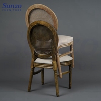 Chaise Louis de luxe française en rotin, élégante chaise de banquet pour mariage, hôtel et décoration d'événements (vente en gros)