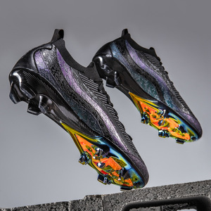 Chaussures de football à crampons longs antidérapantes pour hommes et femmes, chaussures de sport résistantes à l'usure, chaussures de football d'entraînement pour terrain en herbe, crampons de football d'extérieur - Product Image 3