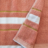 80*160cm/550g High-quality Cotton Bath Towel Solid Color Eco-Friendly Antimicrobial Absorbent Custom Logo Manufacturer Wholesale