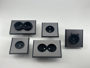 Prezzo di Fabbrica <span class=keywords><strong>Prese</strong></span> <span class=keywords><strong>e</strong></span> Interruttori Europei Standard con Luce LED per Casa <span class=keywords><strong>e</strong></span> Hotel - Product Image 5