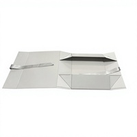 Boîte magnétique pliable de luxe personnalisée avec fermeture magnétique et ruban en satin pour l'emballage