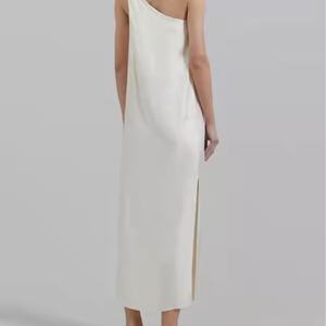 ชุดเดรสผ้าฝ้ายสีพื้นดีไซน์ใหม่จากโรงงานผู้ผลิต (OEM) สำหรับฤดูร้อน ชุดเดรสผู้หญิงแบบผูกคอเว้าหลังสีขาวสำหรับใส่ไปชายหาด - Product Image 4