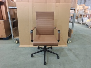 <span class=keywords><strong>Chaise</strong></span> de bureau pivotante de direction de <span class=keywords><strong>haute</strong></span> qualité en cuir marron - Product Image 2