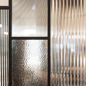 Foglio acrilico di plastica ondulato a strisce spesse 2 - 10 mm in rilievo a coste testurizzato foglio attile - Product Image 6