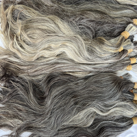 Cheveux humains vierges bruts en vrac, lisses et soyeux