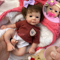 Poupée Reborn Fille en Silicone de 12 Pouces avec Cheveux Implantés, Fabrication Personnalisée, Détails Réalistes des Veines, Prise en Charge du Logo Personnalisé, Commande en Gros