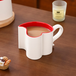 Tasses en céramique en forme de cœur 380 ml, en porcelaine, cadeau pour couple, design original - Product Image 3