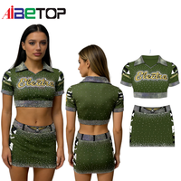 Uniforme de cheerleading orné de strass étincelants, ensemble embelli qui brille sur la scène, sur le terrain et dans chaque salle de compétition