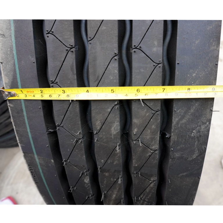 プルメリア MAXZEZ MF116 295/80R22.5 Truck Tire - Durable & High Performance
