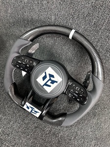 Volante AMG in Carbonio Personalizzato di Alta Qualità per <span class=keywords><strong>Mercedes</strong></span> <span class=keywords><strong>Serie</strong></span> A, B, <span class=keywords><strong>C</strong></span>, E, S, G, V, CLS, GLC, GLE, GLS, GLA, GLK, SLC - Product Image 2