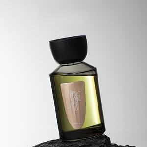 Sofisticato Diffusore di Aromi Senza Fiamma da 200ml <span class=keywords><strong>con</strong></span> <span class=keywords><strong>Oli</strong></span> <span class=keywords><strong>Essenziali</strong></span> Naturali a Lunga Durata per un'Atmosfera Accogliente in Casa - Product Image 3