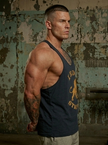 Débardeur de sport vintage pour <span class=keywords><strong>homme</strong></span> avec logo personnalisé, imprimé effet vieilli, idéal pour la musculation et l'entraînement - Product Image 4