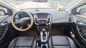 Voiture d'<span class=keywords><strong>occasion</strong></span> <span class=keywords><strong>Ford</strong></span> <span class=keywords><strong>Focus</strong></span> Hatchback 1.6L Confort automatique Version intelligente Essence Berline Voiture <span class=keywords><strong>Prix</strong></span> bon marché Voiture Offre Spéciale - Product Image 3