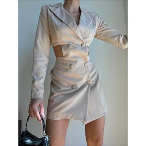 Vestido Corto con Detalle Lateral - Beige - Product Image 3