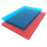 Haute qualité 10 ans de garantie 50 microns revêtement UV polycarbonate feuille creuse/structure en nid d'abeille utilisée dans la serre