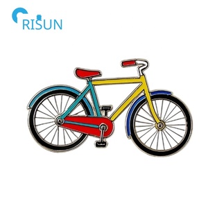 Broches et badges personnalisés en émail 3D <span class=keywords><strong>pour</strong></span> le cyclisme, souvenirs de magasin de vélos, épingles de revers sur mesure <span class=keywords><strong>pour</strong></span> vélo - Product Image 4