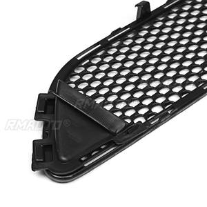 กระจังหน้าสีดำเงาแบบเรซซิ่ง สำหรับ Mercedes-Benz C-Class AMG W204 ปี 2008-2014 - Product Image 6