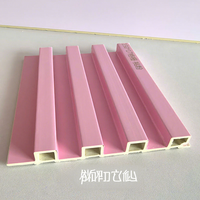 Panneau mural WPC bleu en composite bois-plastique PVC, revêtement extérieur imperméable, antistatique, résistant à l'humidité, commerce et divertissement