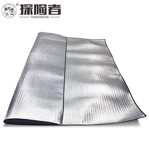 Tapis de pique-nique rectangulaire double face en film d'aluminium Explorer, résistant à l'humidité, pour camping en extérieur toutes saisons TXZ-2003 - Product Image 4