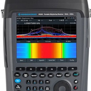 Radio portátil Rohde & Schwarz PR200 usada para monitoreo xgeqpt - Product Image 3