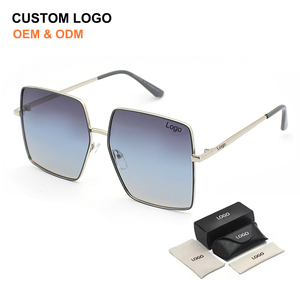 Wholesale Gradient <b>Large</b> <b>Frame</b> Fashion Metal Sunglasses for Women Men Custom Logo 2025 New Trending Sun Glasses Unisex Shades - Product Image 1